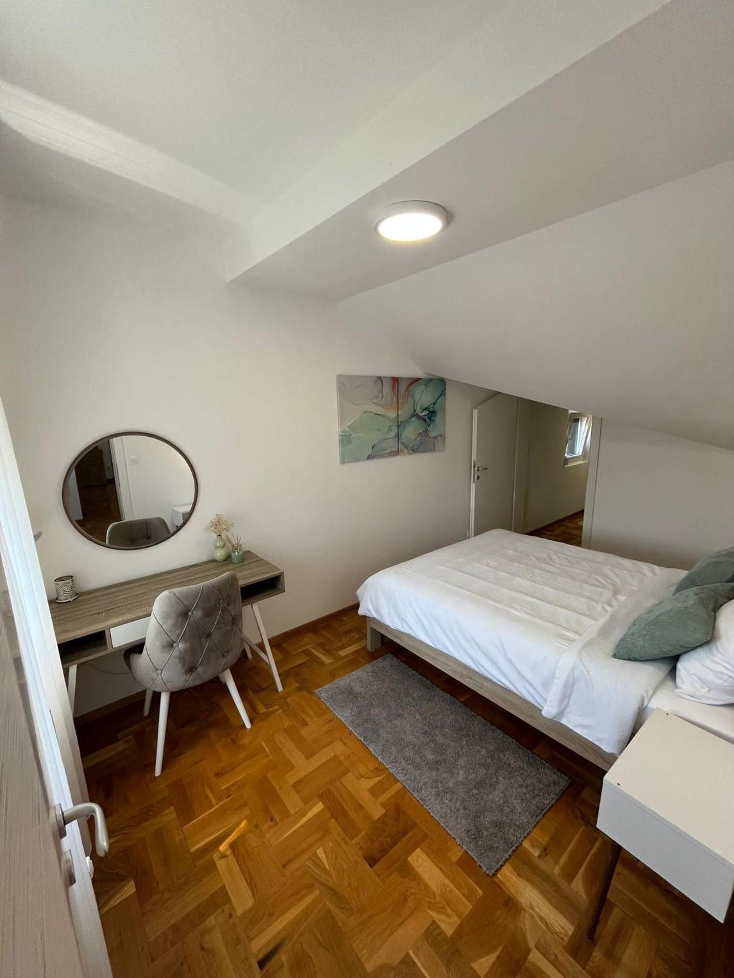 Apartman Mia Centar 쿠르셰바츠 외부 사진